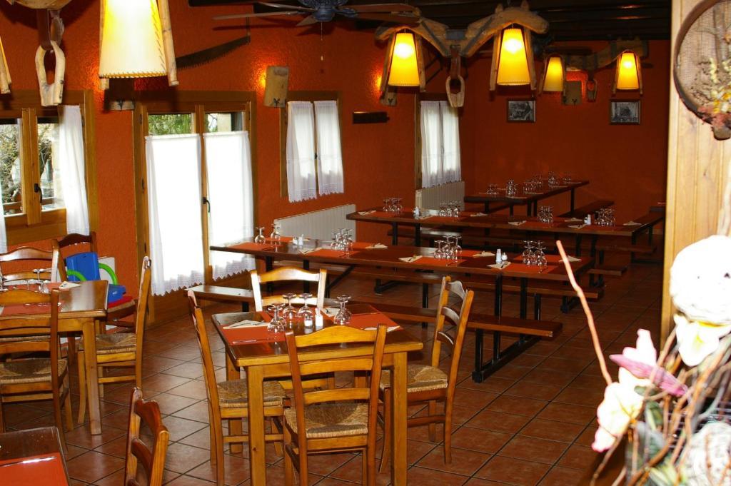 Hosteleria Santa Cruz Santa Cruz de la Serós Eksteriør billede